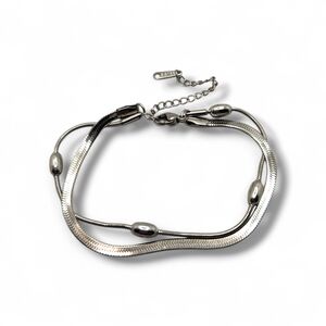 Elegant Silver Bracelet